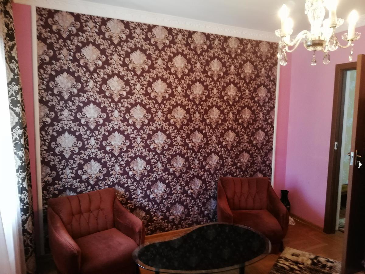Guest House Quiet Home 巴统 外观 照片