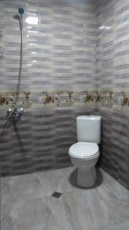 Guest House Quiet Home 巴统 外观 照片
