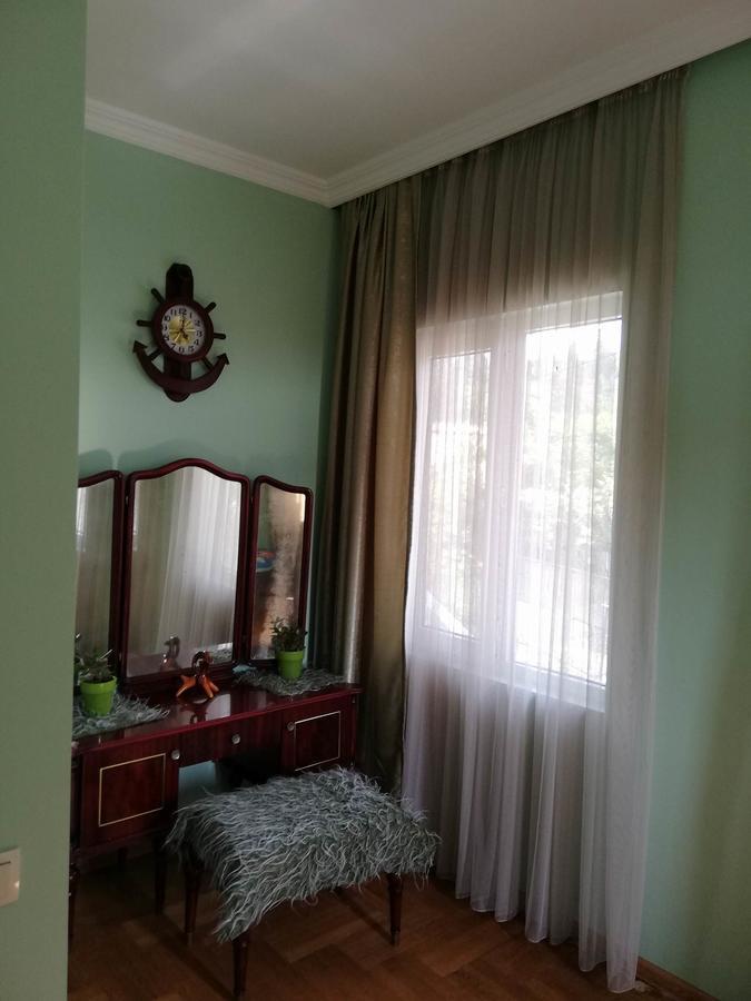 Guest House Quiet Home 巴统 外观 照片