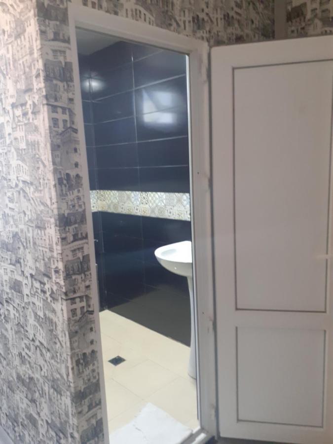 Guest House Quiet Home 巴统 外观 照片