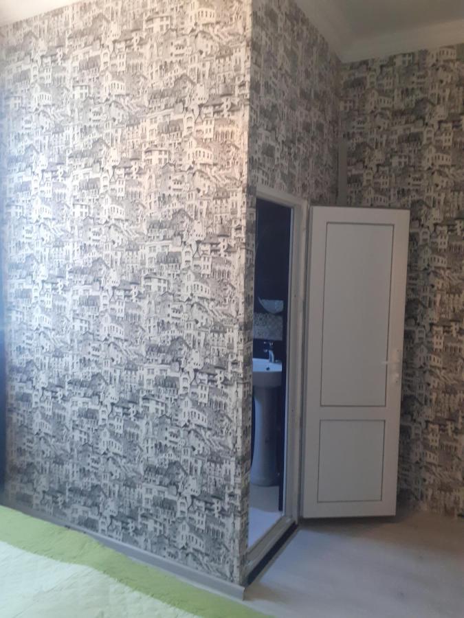 Guest House Quiet Home 巴统 外观 照片